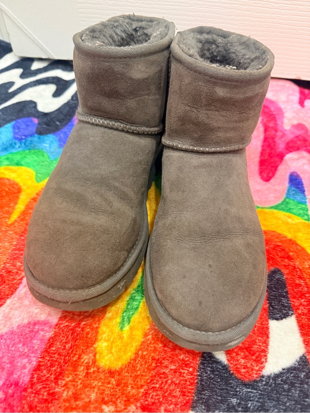 UGG classic mini suede boot